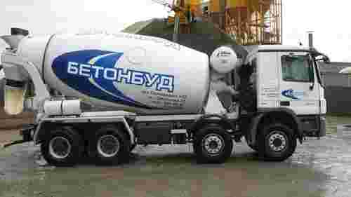 Суд забрав комунальну землю в компанії Медведчука – Козака у Львові