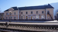 Начальниця залізничного вокзалу в Яремчі привласнила понад 500 тис. грн за зберігання багажу