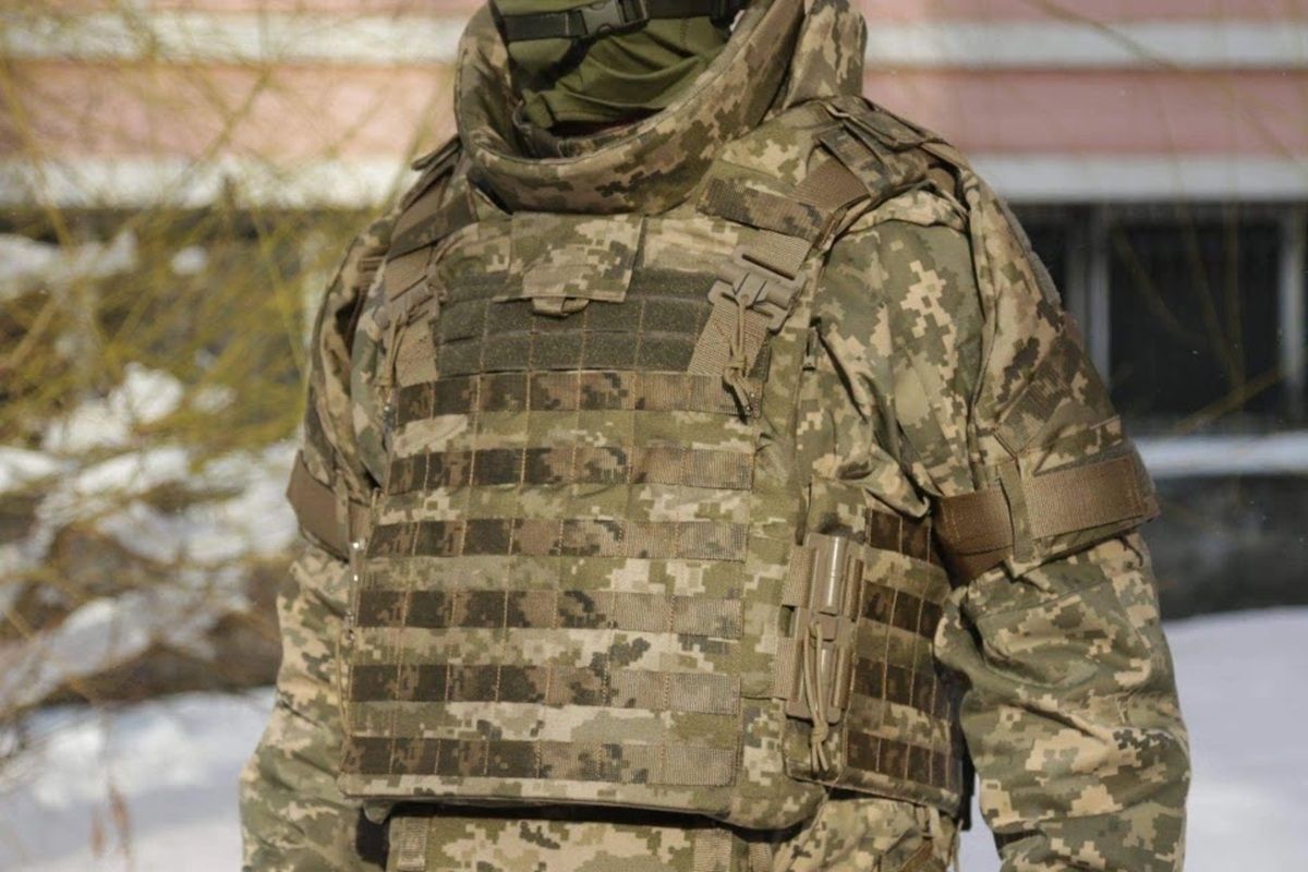 Постачальник бронежилетів з Чернівців відшкодує державі майже 6 млн грн