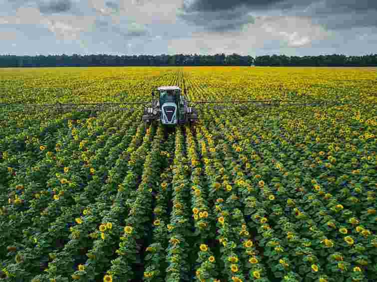 Скандально відому «Мотор Січ» викрили на земельній махінації на Хмельниччині