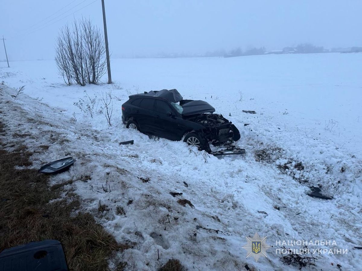 Водій Jaguar загинув унаслідок зіткнення з вантажівкою на Волині