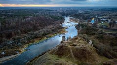 Скарби, булава Хмельницького і відьма на болотах: легенди Губківського замку