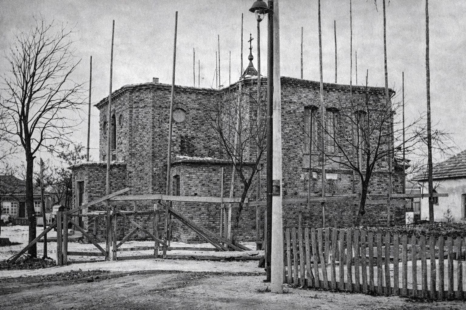 Будівництво церкви Андрія на Клепарові (з «Альбому українського Львова», 1930, «Фотографії старого Львова»)