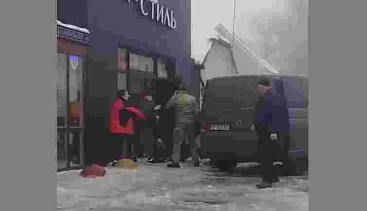 Прикордонники побилися з місцевими жителями та застосували зброю в селі на Буковині 