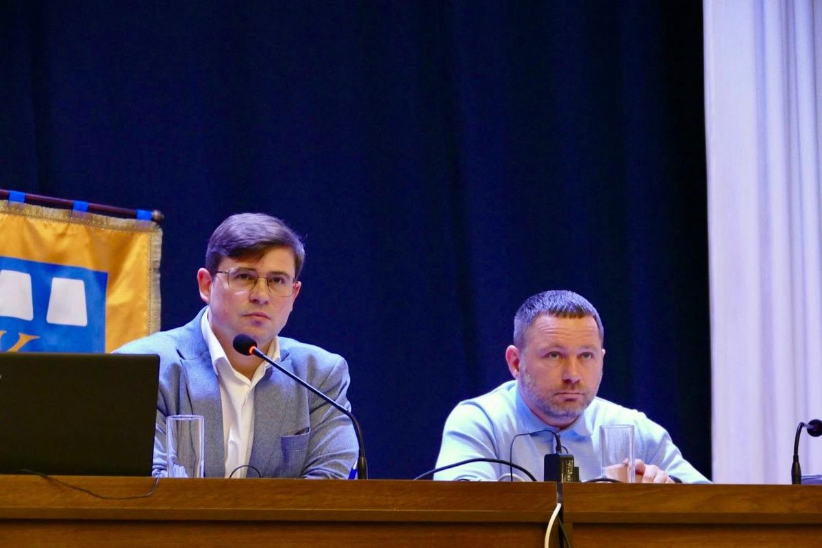 У Калуші заявили про нестачу грошей на підвищення зарплати вчителям