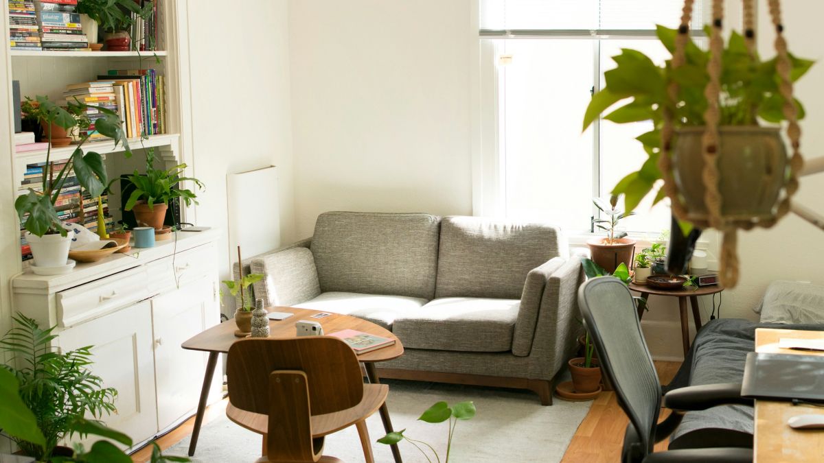 Великій люстрі тут не місце: типові помилки з освітленням у маленькій квартирі 