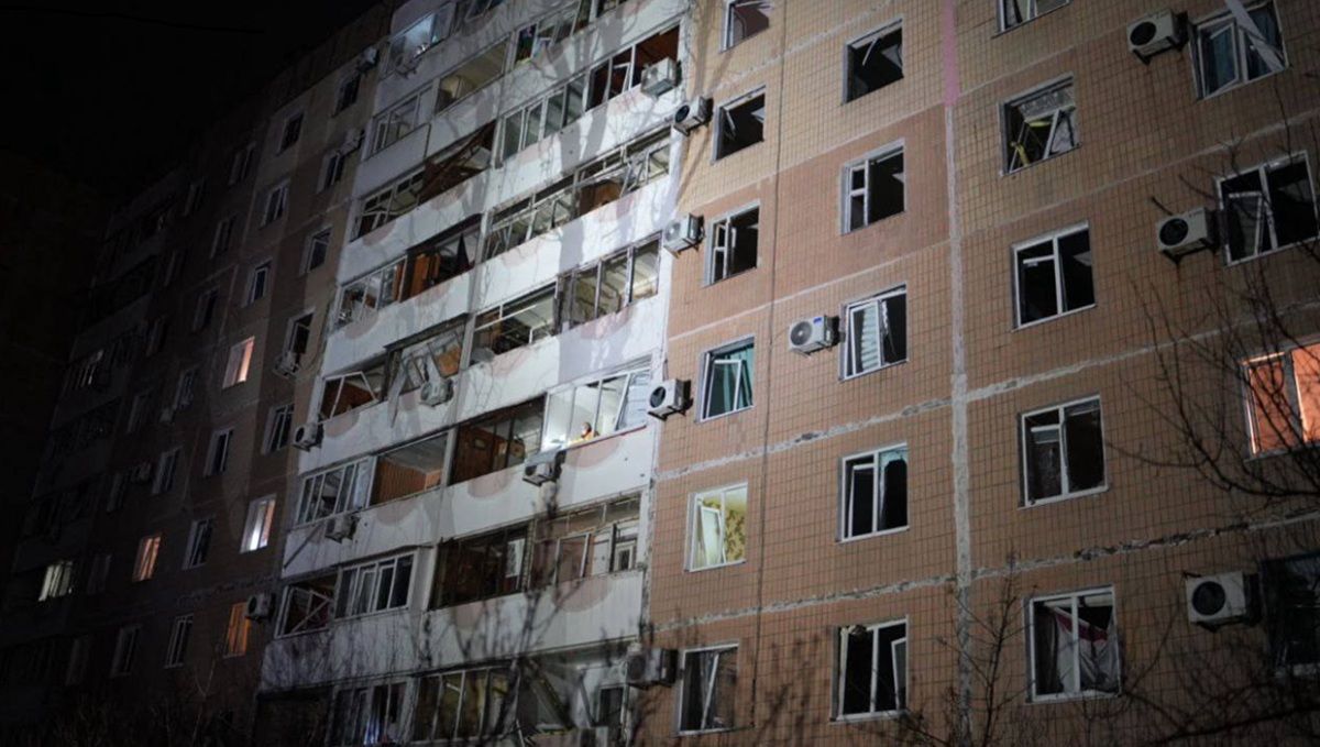 Росія атакувала Запоріжжя, є влучання у багатоповерхівку та промисловий об'єкт