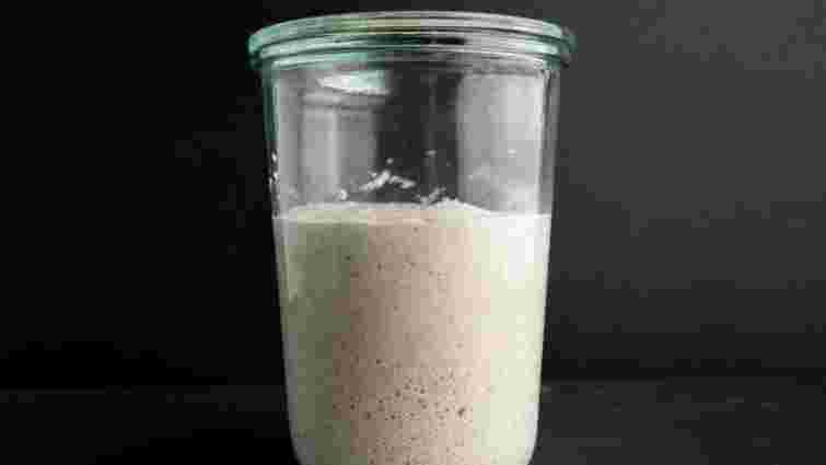 Все можна зробити вдома: як приготувати закваску для хліба і навіщо вона взагалі треба