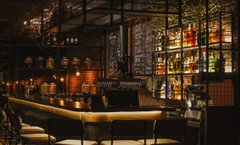 У пабі в центрі Львова через падіння дверей постраждала відвідувачка