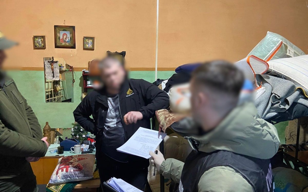 Банду на чолі з кримінальним авторитетом викрили за вимагання грошей на Львівщині 