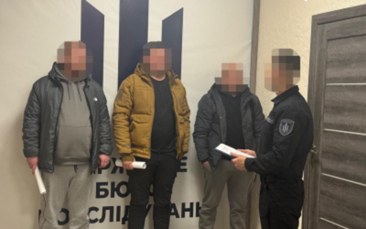 Трьох військових підозрюють у незаконному звільненні зі служби на Рівненщині