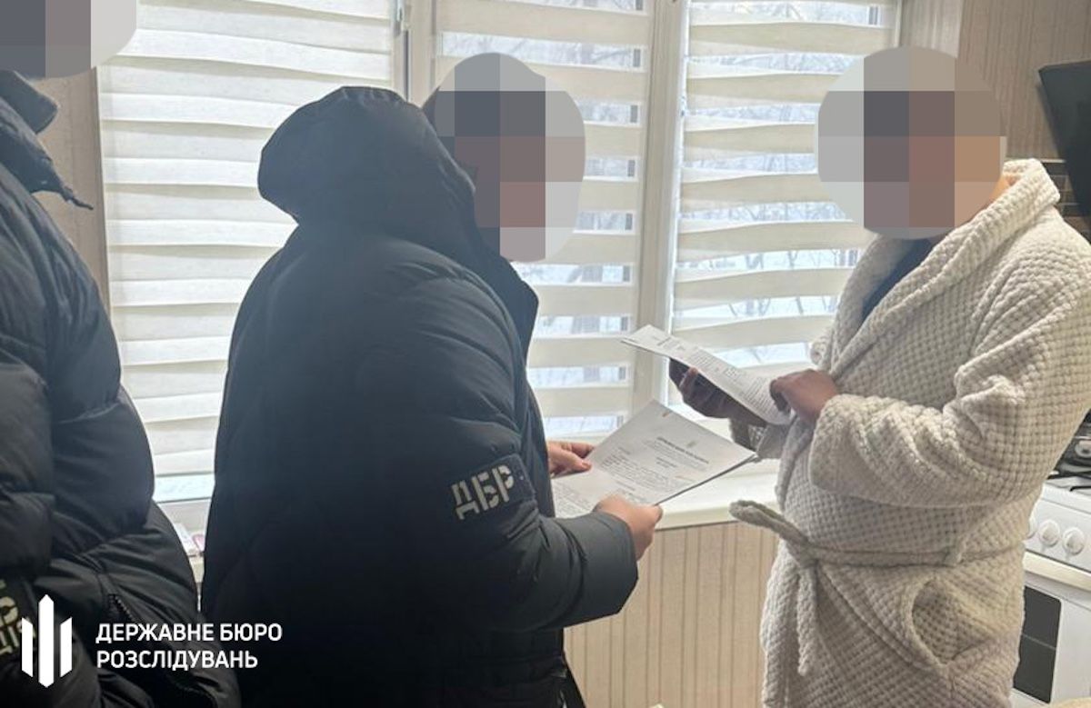 ДБР підозрює експоліцейського Київщини у шахрайстві на понад 8 млн грн