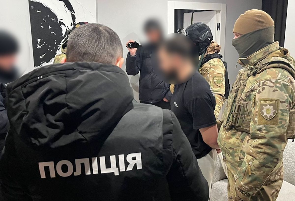На Вінниччині громадський активіст вимагав хабар з військового