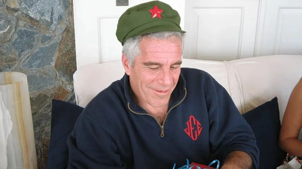 Епштейн збирав компромати на відомих людей за допомогою росіян, – Daily Mail