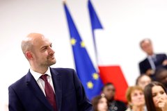 Глава МЗС Франції заявив, що Європі потрібен діалог з Росією