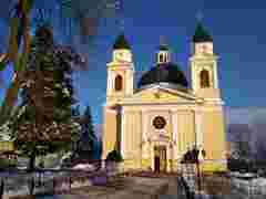 Суд зобов'язав передати парафії ПЦУ Свято-Духівський собор у Чернівцях