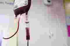 Цивільним мешканцям Маріуполя масово відмовляють у переливанні крові 