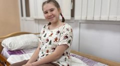 Нейрохірурги Львова  15 годин оперували 13-річну дівчинку з Рівненщини зі спінальною ліпомою