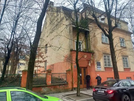 Львівська облрада не підтримала ініціативу заборонити продаж медзакладів