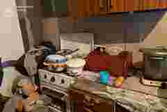 Сімох дітей вилучили з багатодітної родини на Львівщині через погані умови проживання