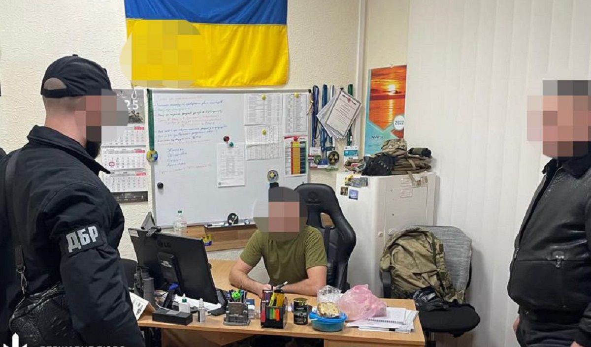 Підполковника ДПСУ та його брата з Росії викрили на переправленні майже 80 ухилянтів