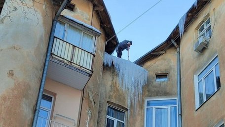 «Якщо падає буруля, не завжди винні комунальники»