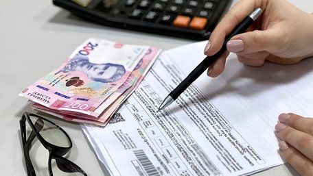 Платіжки у лютому будуть меншими: як платити за комуналку, якщо тепла і води не було