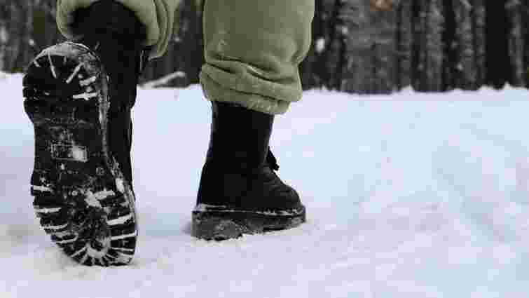 Ваші черевики не витримають до кінця зими: як ніколи не можна сушити взуття