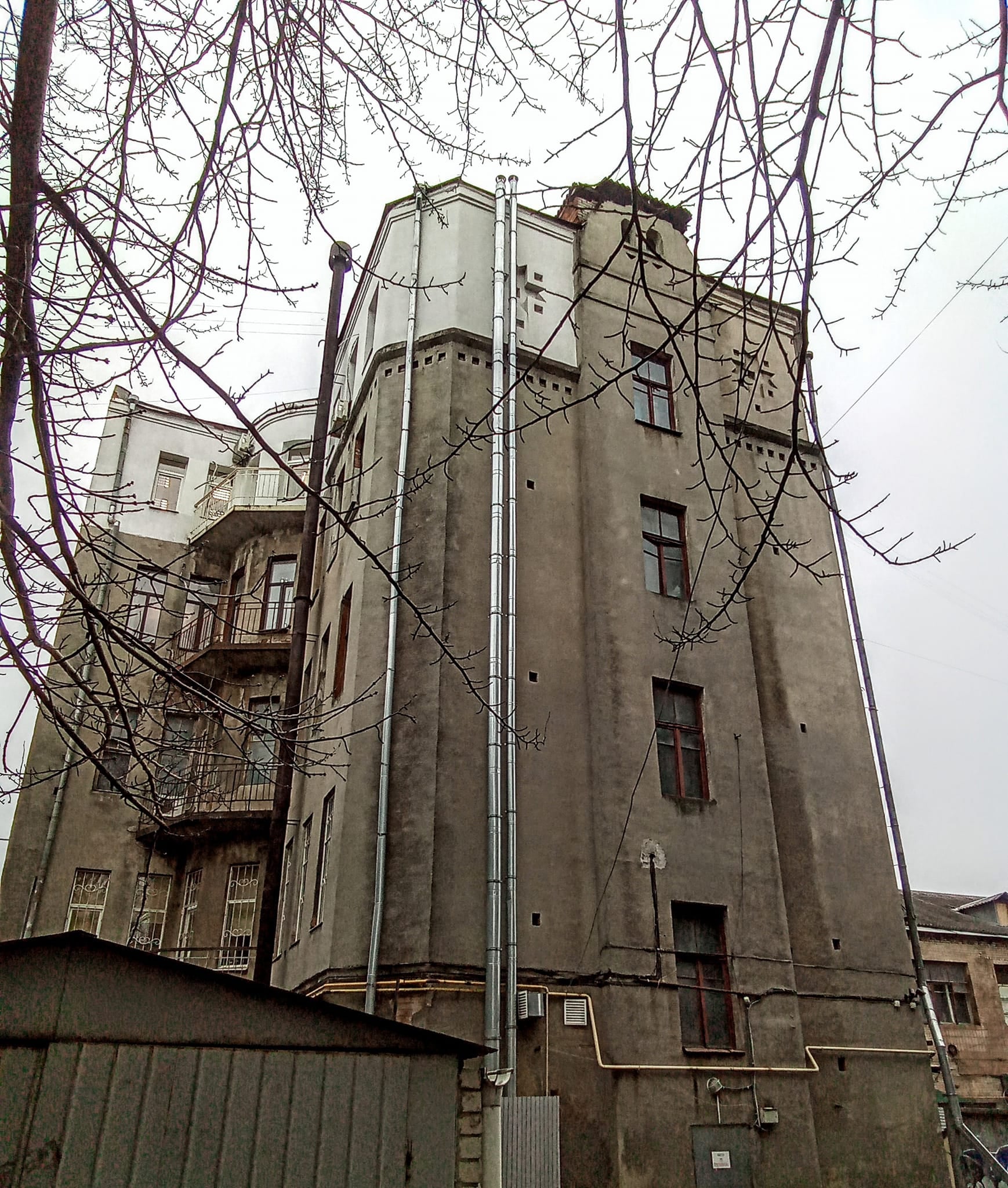 Прибутковий будинок у Харкові, Полтавський шлях, 46 (фото Тіни Йорген)