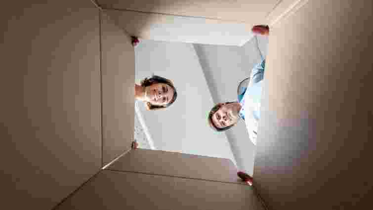 Є різні правила: як пишеться – «всередині» чи «в середині»