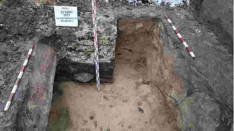 Археологи виявили у Дубні споруду ХVІ століття з ремісничою пломбою