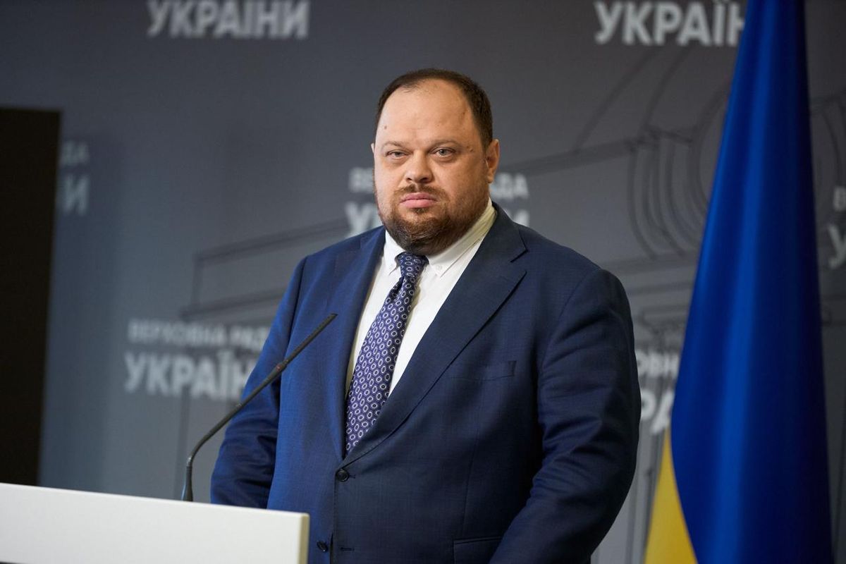 Руслан Стефанчук погодився не знижувати шлюбний вік до 14 років