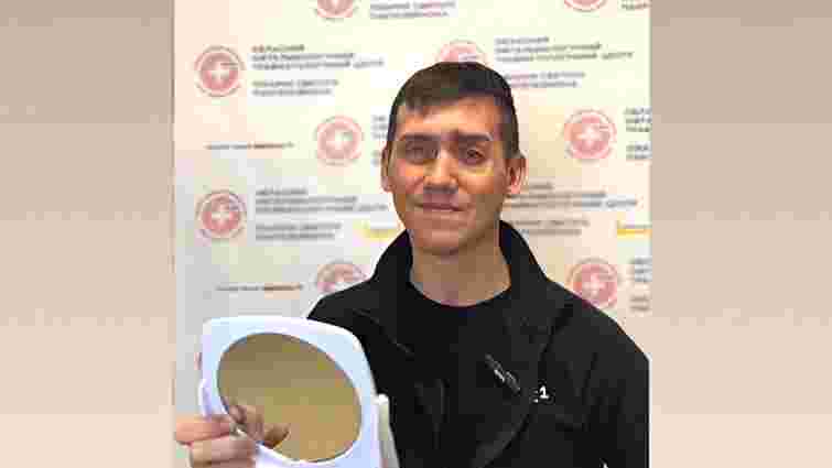 У центрі Unbroken вперше відновили обличчя 35-річному пацієнту з допомогою протеза-накладки