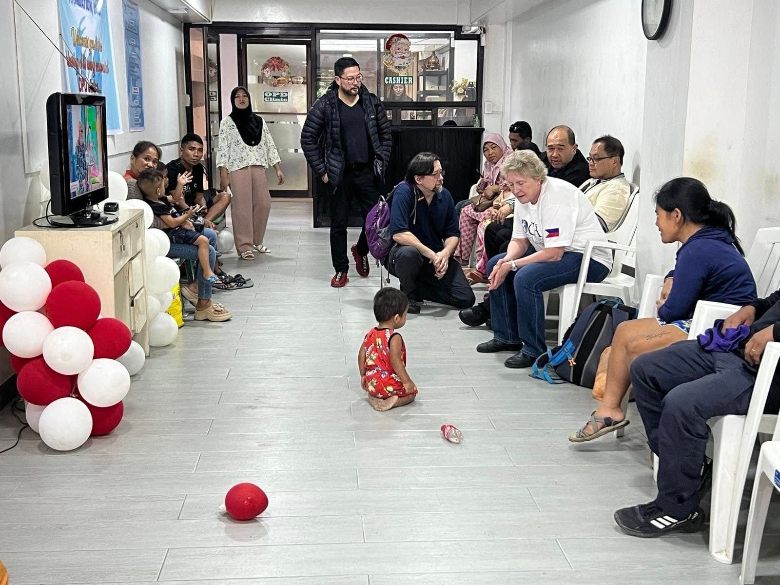 У багатьохфіліпінських дітей  приїзд лікарів з міжнародної місії - єдина надія на порятунок