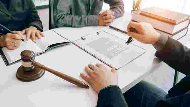 Більше купували, менше дарували: які угоди з нерухомістю оформляли українці у 2025 році