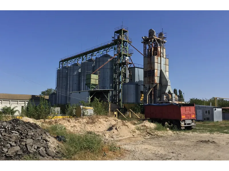 Недобудований зернопереробний комплекс у селі Соснова, Бориспільський район / Фото ФДМУ