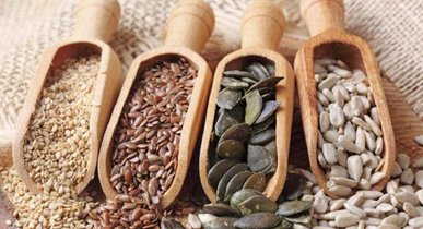 Потужна сила маленьких насінин: чим корисне насіння льону, кмину, кропу, маку, кунжуту