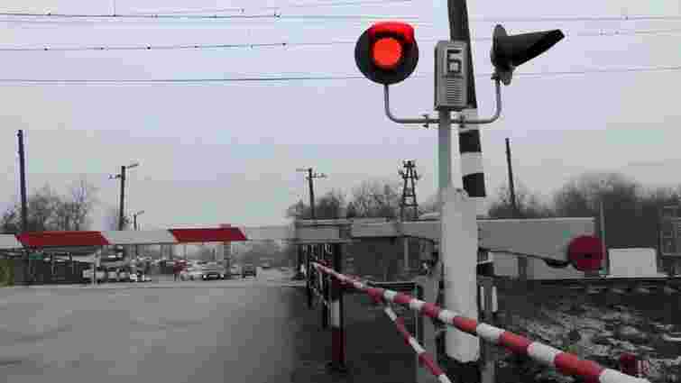 Через дефіцит електрики на залізничних переїздах в Яремчі вимкнули світлофори