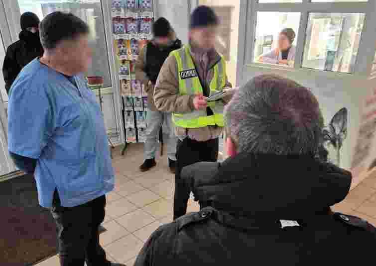 У Києві викрили ветлікарні на хабарях за документи для вивозу тварин за кордон
