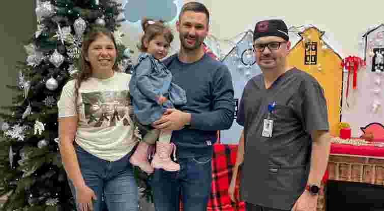 Хірурги Львова успішно видалили дворічній львів’янці пухлину за допомогою робота Da Vinci