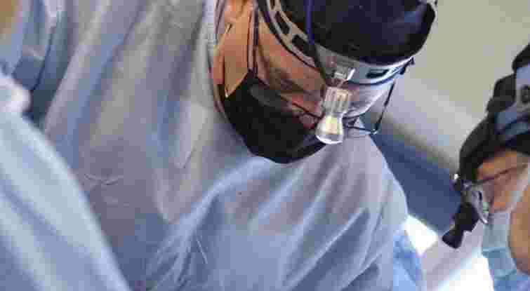 Хірурги врятували 59-річного мешканця Львівщини з раком дна ротової порожнини