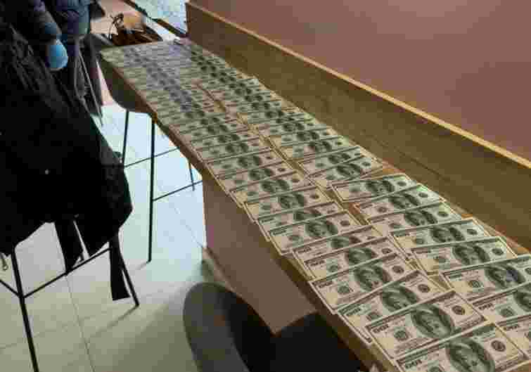  Експрацівниця ТЦК у Луцьку продавала чоловікам довідки з фіктивними діагнозами 