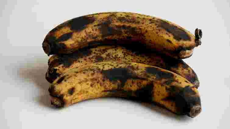 Все дуже просто: як зберігати банани, щоб вони не почорніли