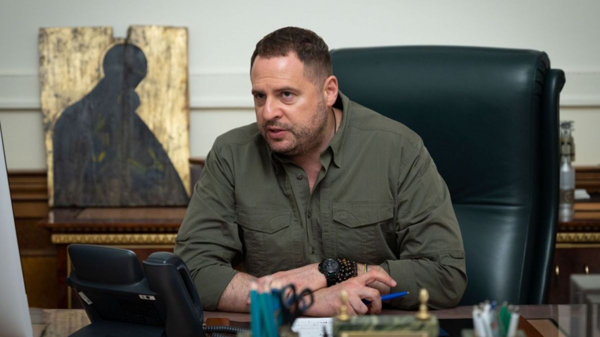 Група адвокатів разом з Андрієм Єрмаком оскаржуватимуть дискваліфікацію Владислава Гераскевича