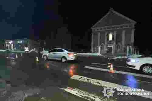 Пенсіонерка загинула внаслідок наїзду автомобіля Hyundai на Хмельниччині