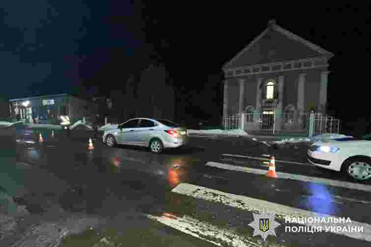 Пенсіонерка загинула внаслідок наїзду автомобіля Hyundai на Хмельниччині