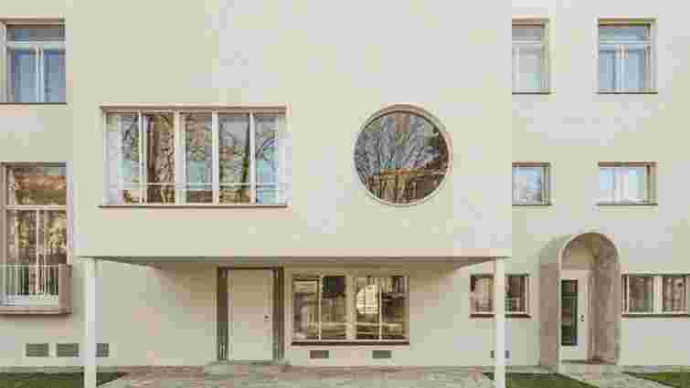 Класичний віденський модернізм: в Австрії відреставрували модерністську віллу «Бір»