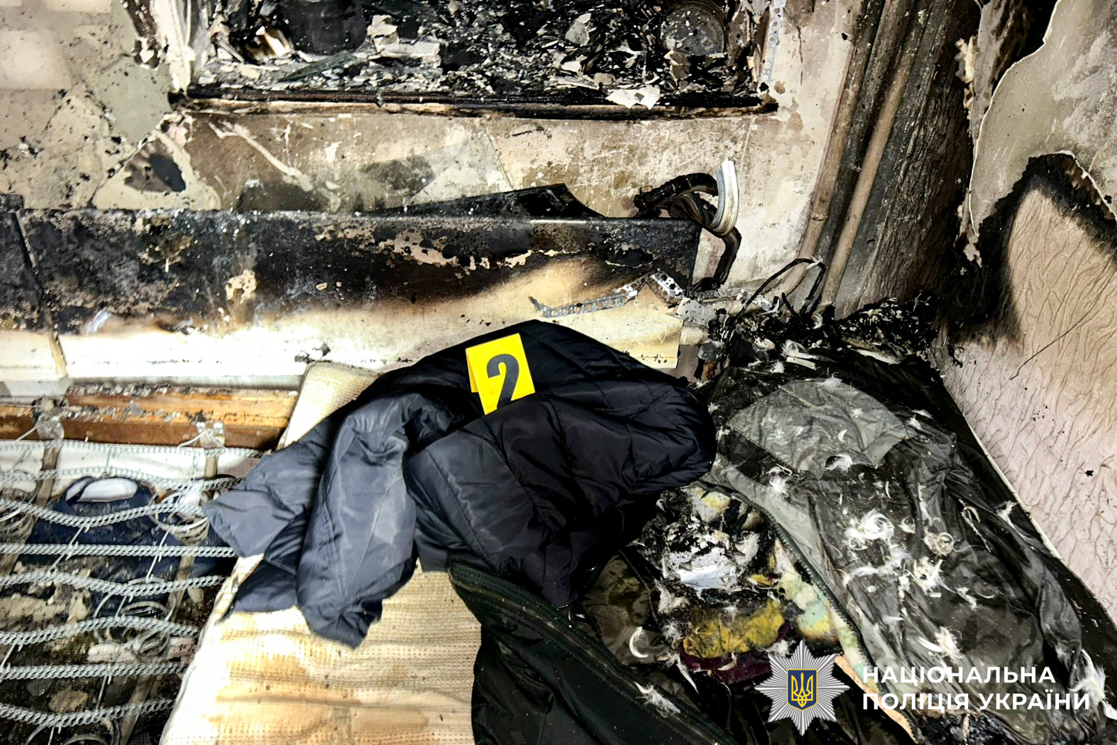 Наслідки пожежі у квартирі в Рівному (фото поліції)