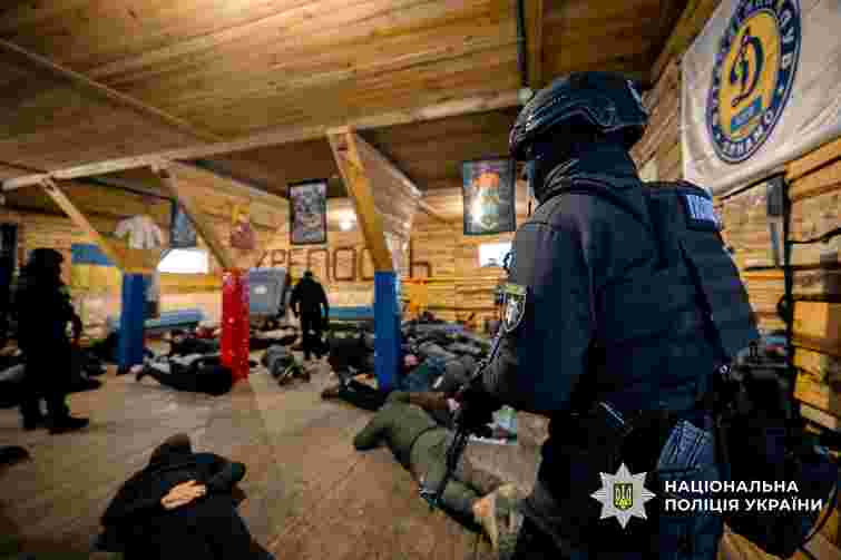 На Київщині у трудовому рабстві утримували майже 60 людей
