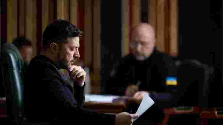 Володимир Зеленський доручив підготувати додатковий захист через загрозу масованого удару Росії